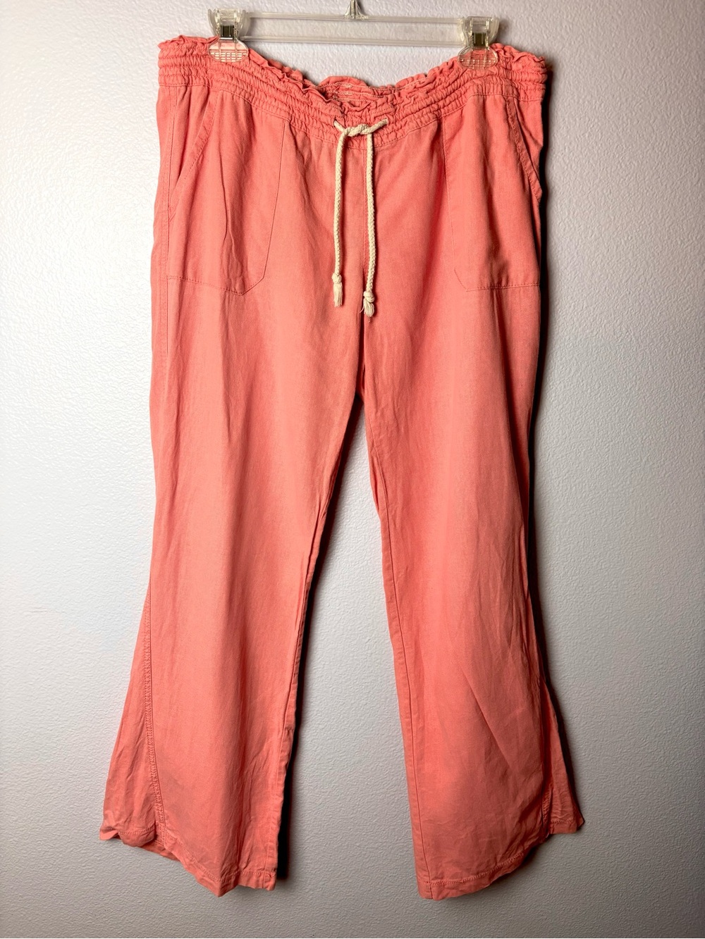 Kiss & Cry Casual Drawstring Linen-Blend Beach Pants in Peachy Coral - Picture 2 of 9